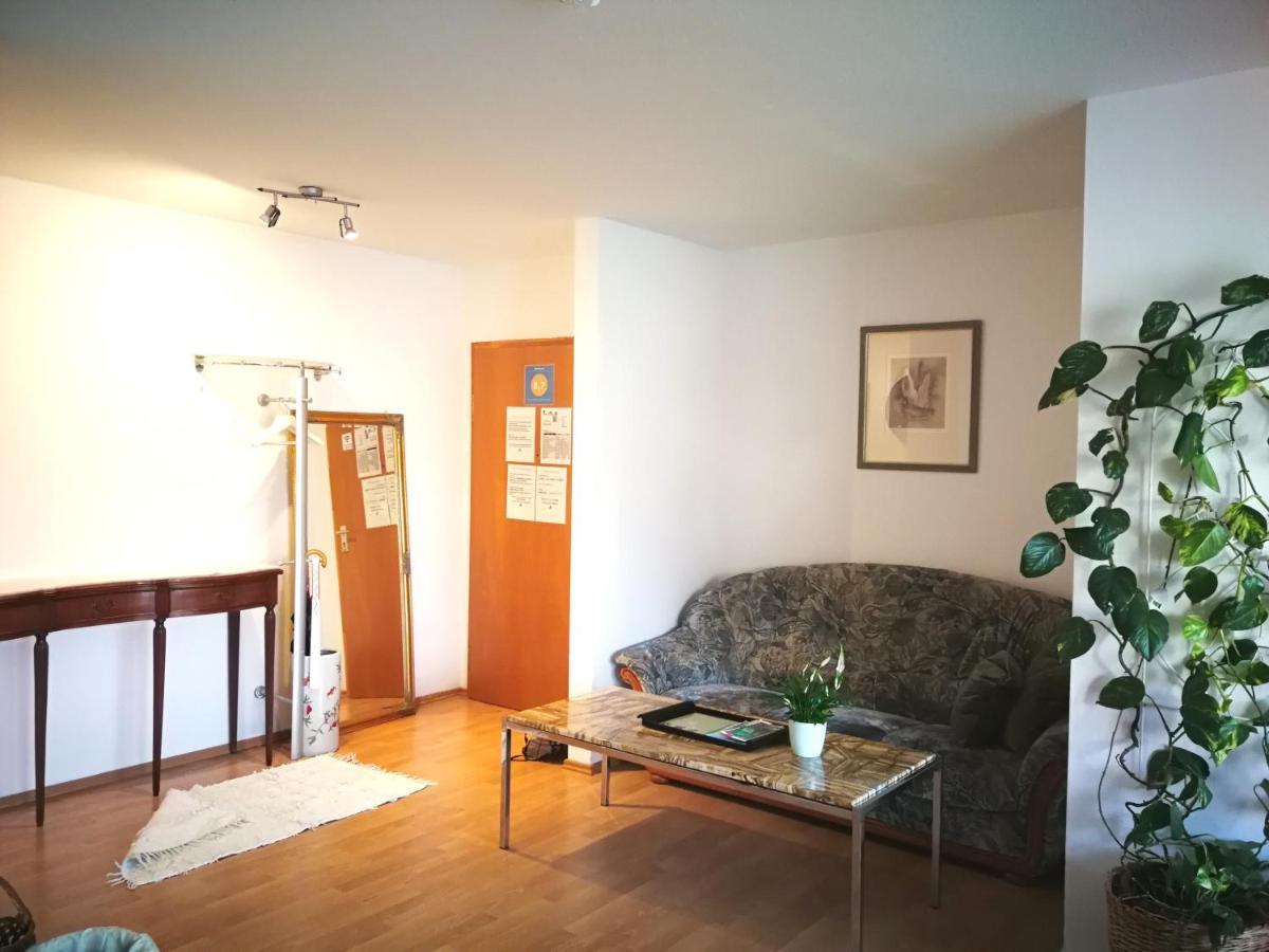 Grosse Wohnung Fuer Gruppe Nürnberg Dış mekan fotoğraf