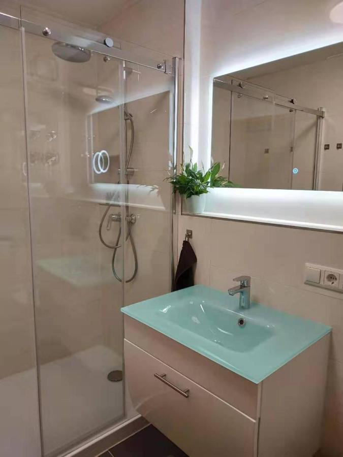 Grosse Wohnung Fuer Gruppe Nürnberg Dış mekan fotoğraf